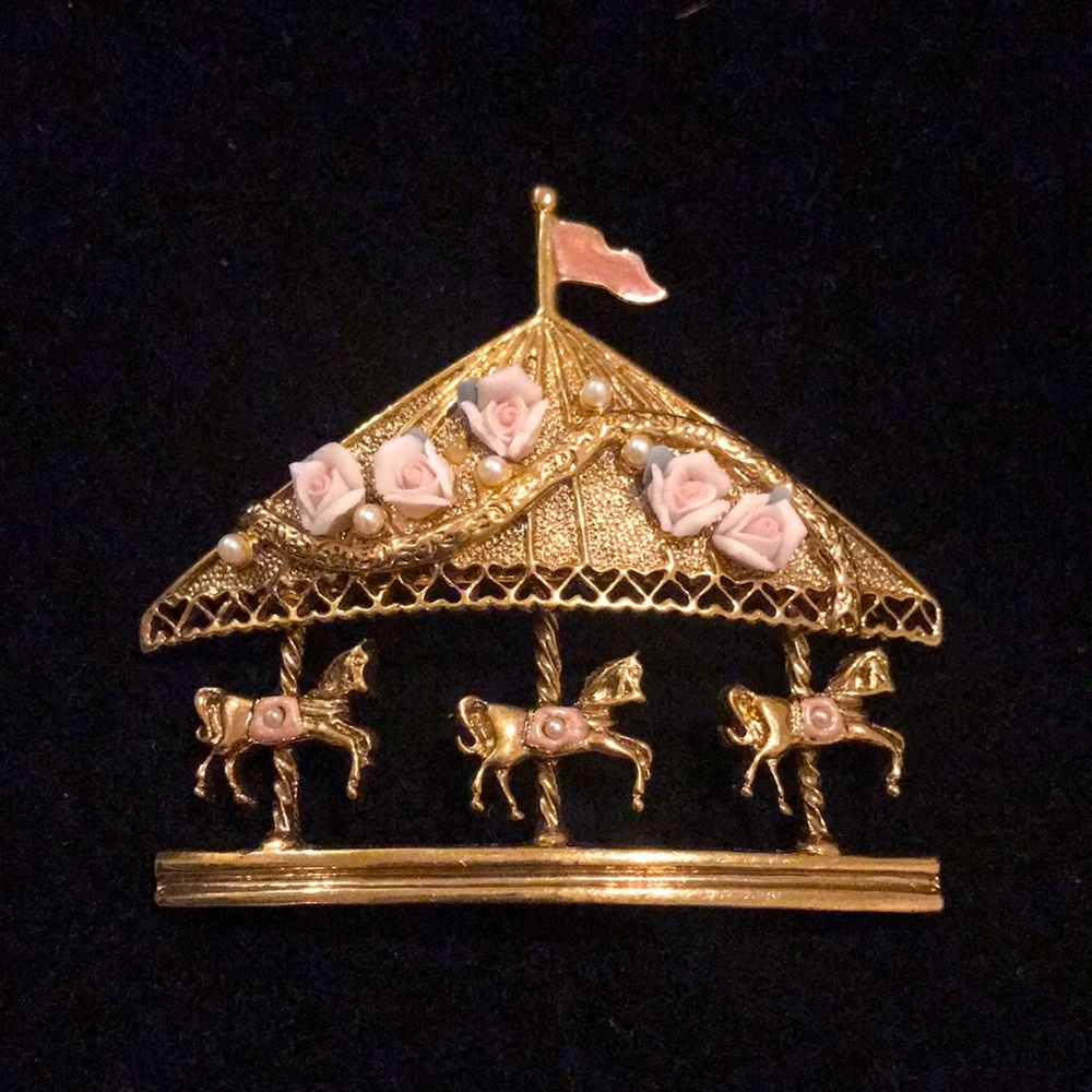 Vintage Porcelain Roses Carousel Gold Tone Brooch